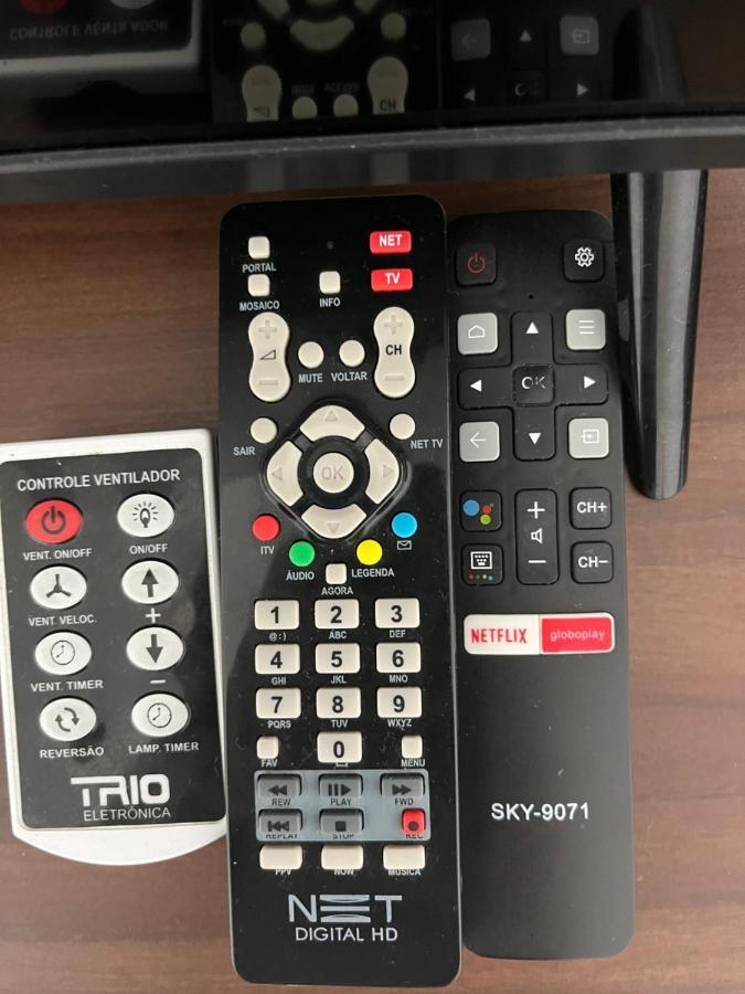 Apartamento Novo Pitangueiras Service 2, Dois Dormitórios, 100 M Da Praia, Duas Vagas De Garagem, Completo *
