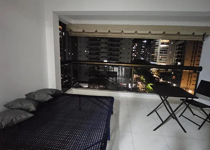Pitangueiras 2, Dois Dormitorios, Piscina Aquecida, 100 M Da Praia, Duas Vagas De Garagem, Completo